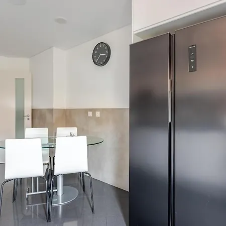 Urbanizacao Casas Do Lago, Serra De Carnaxide Apartamento Amadora