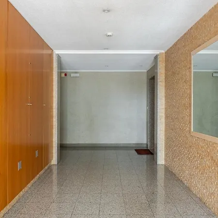 Apartamento Urbanizacao Casas Do Lago, Serra De Carnaxide Amadora